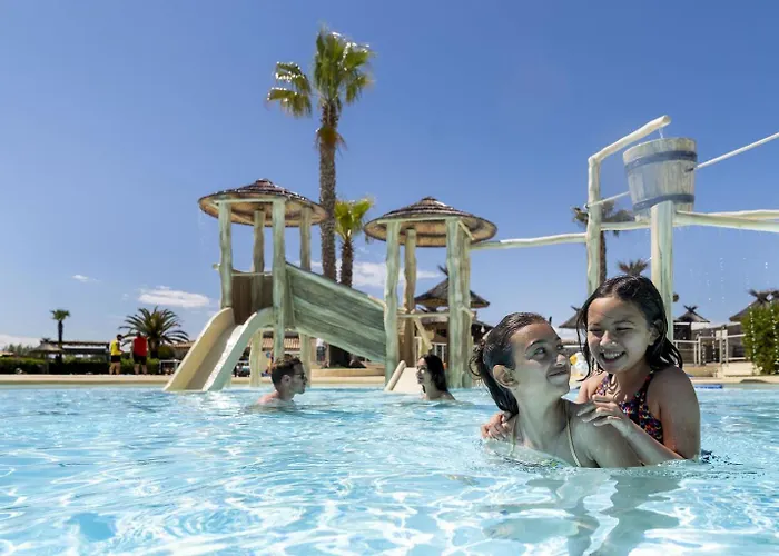 Bahia With 7p 3bdrms Airco